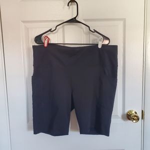Yogalicious bike shorts with pockets